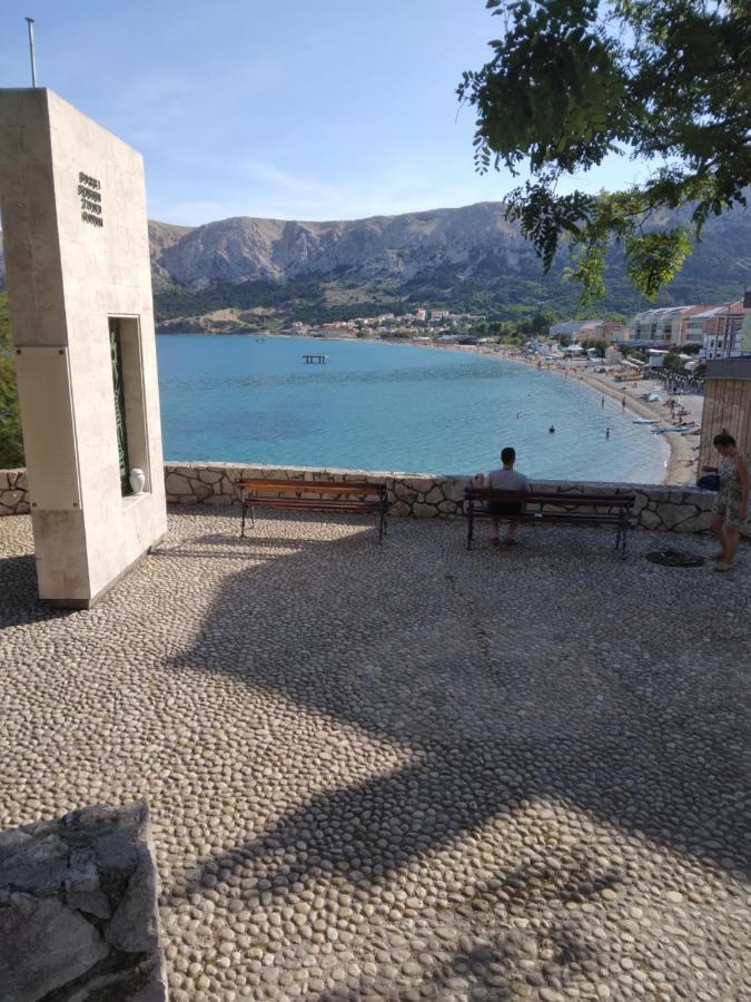 Apartment S Pogledom Na